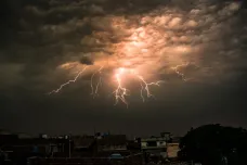 Meteorolog vysvětluje, proč se bouřky obtížně předpovídají