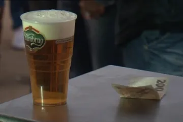 Fotbal v Pohořelicích oslavili i tvrdým alkoholem