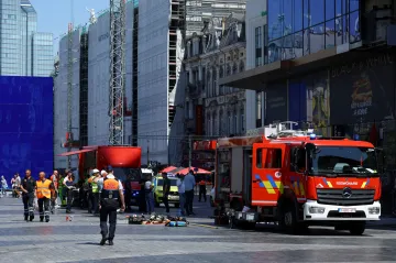 Šest lidí zemřelo při požáru v rekonstruované budově v Bruselu, uvádí média