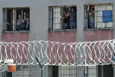 GIBS prověřuje údajné fyzické trestání vězňů v Rýnovicích. Stíhá celkem 15 dozorců