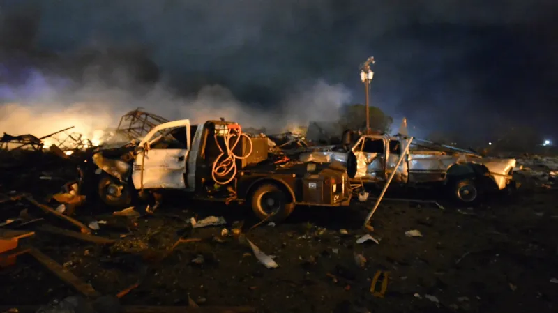 Výbuch továrny na hnojiva v Texasu