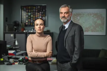 Docent Ivan Trojan a rebelka Tereza Ramba odkrývají nevyřešené případy