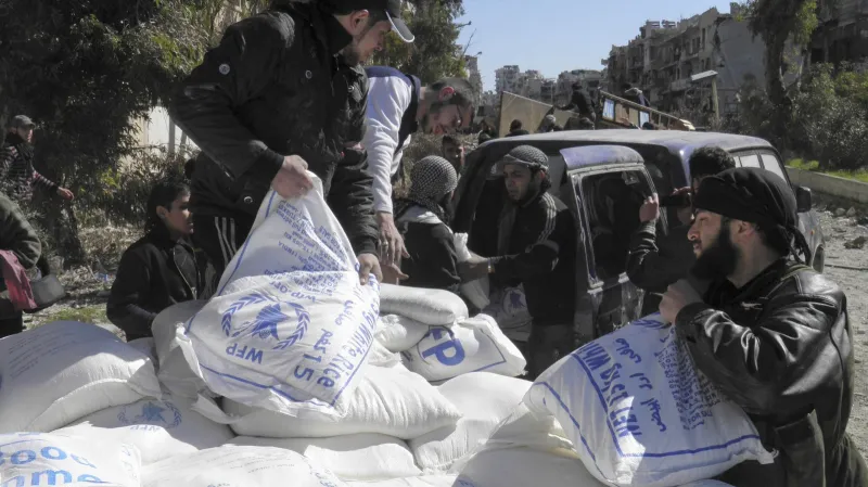 Humanitární pomoc v syrském Homsu