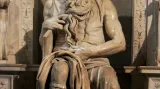 Michelangelo Buonarroti - socha Mojžíše