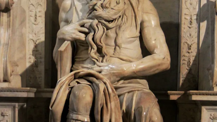 Michelangelo Buonarroti - socha Mojžíše