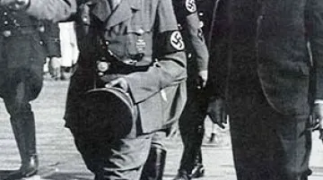 Adolf Hitler a Hjalmar Schacht