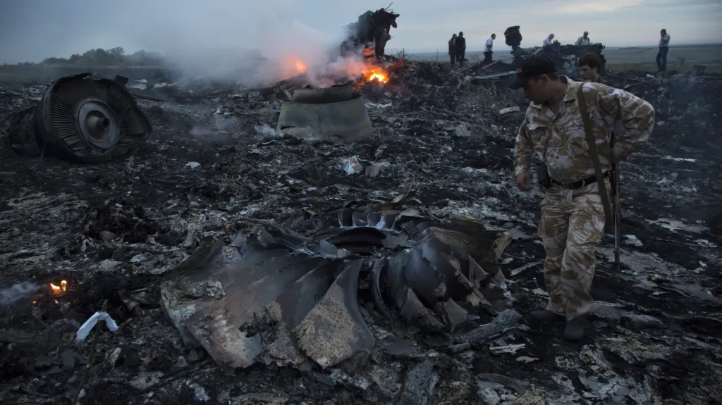 Trosky sestřeleného boeingu
