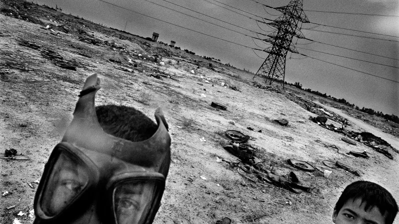 Děti ve válečné zóně, Irák, 2003