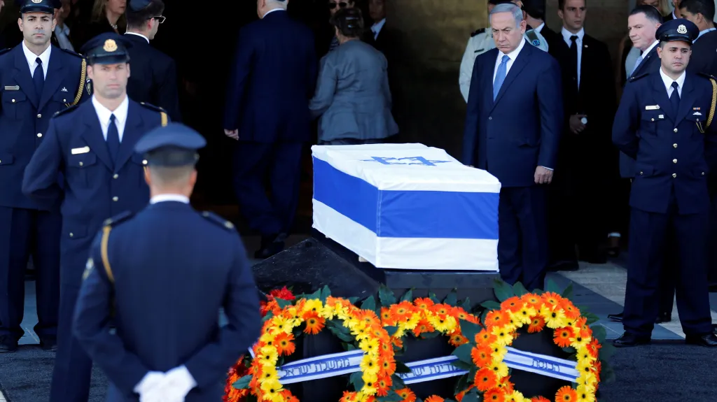 Perese přišel uctít premiér Benjamin Netanjahu