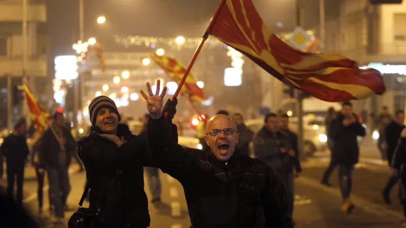 Příznivci opozičních socialistů slaví úspěch ve volbách