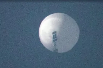 Nad USA se pohybuje čínský balon, podle úřadů je špionážní. Blinken odkládá cestu do Pekingu