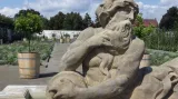 Do Holandské zahrady se vrátila i Neptunova fontána