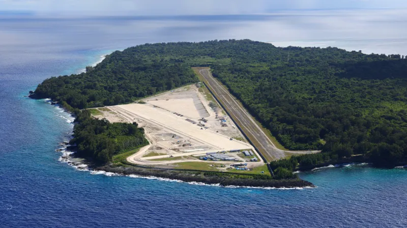 Americké radarové zařízení na palauském ostrově Angaur