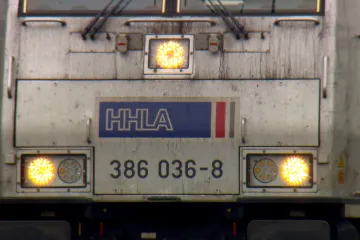 Železnice bude bezpečnější, jenže za kolik? Evropský zabezpečovač vyjde dráž než starší lokomotiva