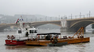Záchranné práce na Dunaji