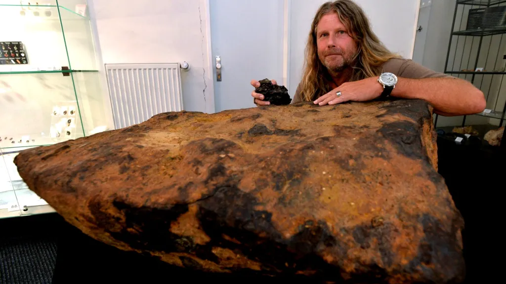 Výstava vzácných meteoritů ve Štefánikově hvězdárně v Praze