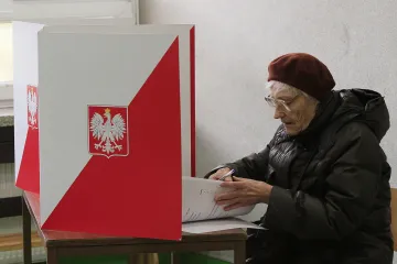 Poláci unavení úspěchem zřejmě po osmi letech odhlasují změnu