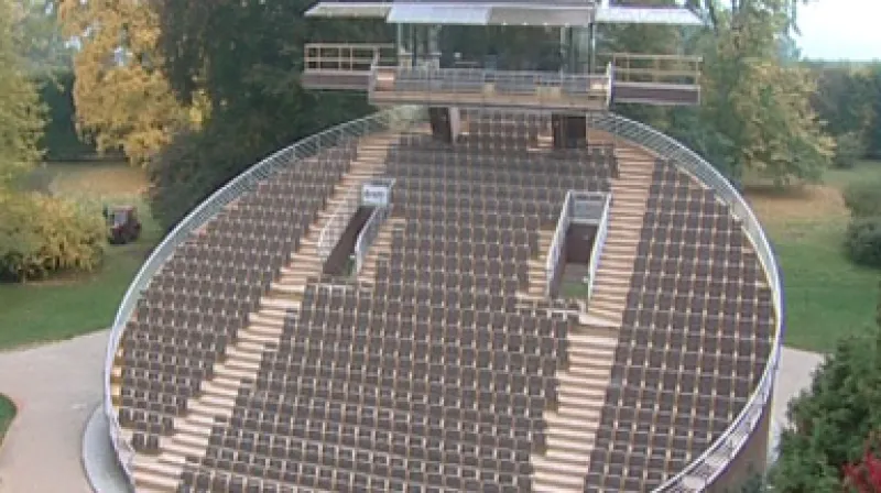 Otočné hlediště zepředu