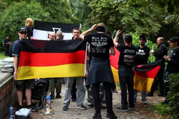 Hajlující děti a hákové kříže trápí německý Spremberg