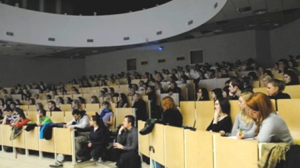 Studenti