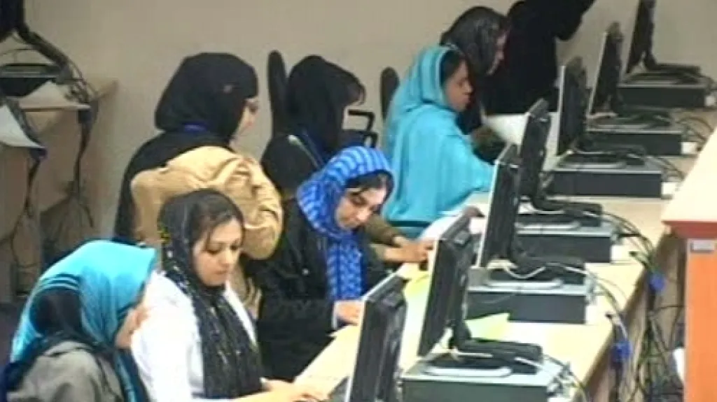 Sčítání volebních hlasů v Afghánistánu