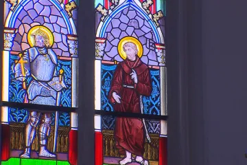 Olovo zkoroduje, kostel v Hrušově ale ne. Jeho obnova pokračuje