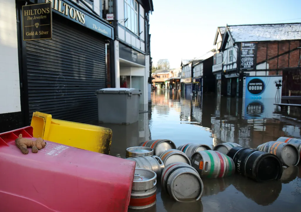 Následky bouře Christoph ve Velké Británii. Fotografie ukazují povodně ve městě Bewdley, Norwich a York