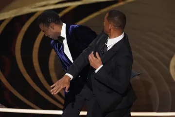 Přehnal jsem to, omluvil se Will Smith komikovi Chrisi Rockovi za facku během Oscarů