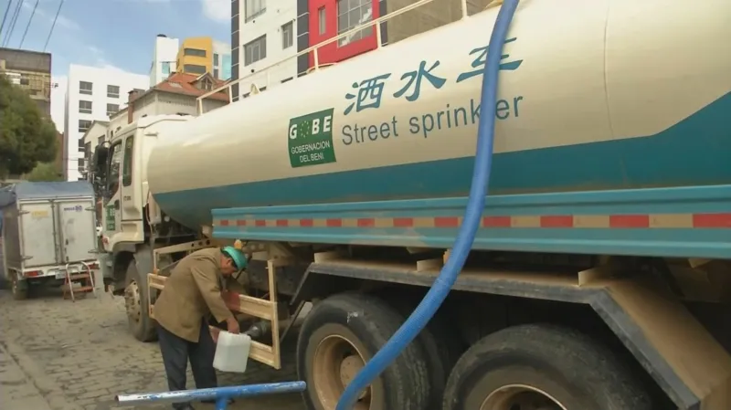 Voda na příděl v bolivijském La Paz