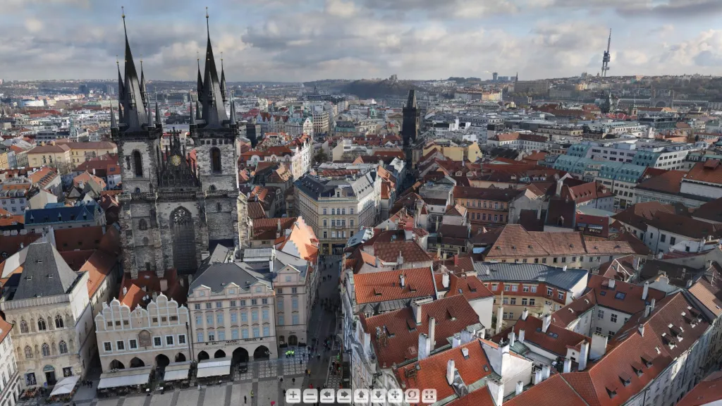 Výsek z panoramatu pořízeného z vršku Staroměstské radnice