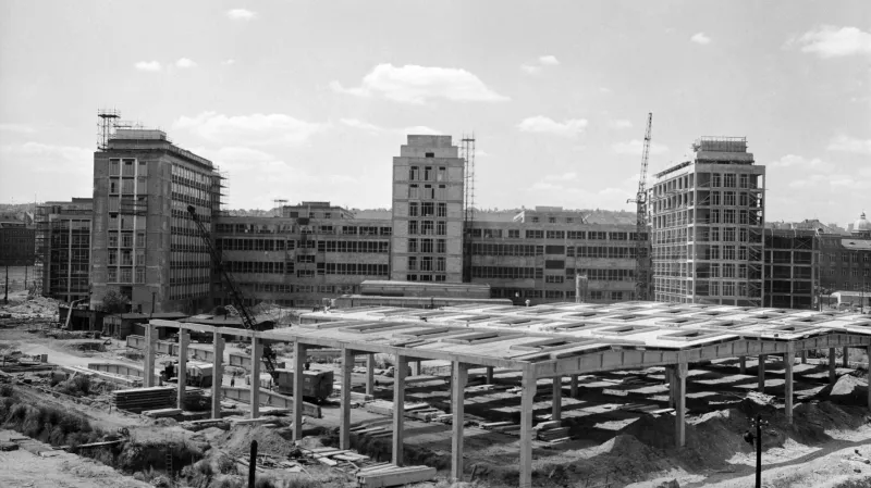 Výstavba budovy ČVUT