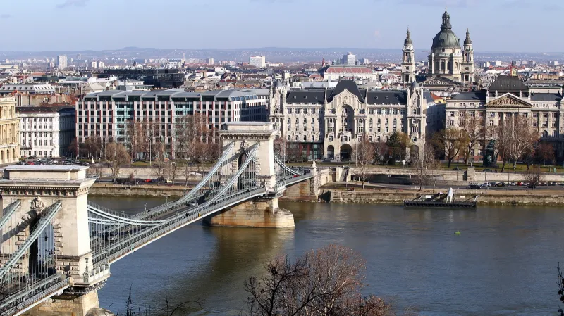 Budapešť