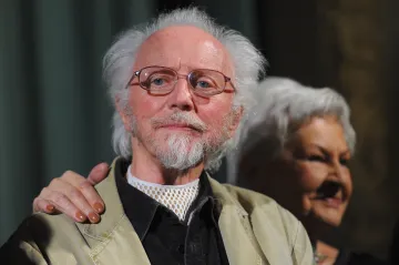 Zemřel herec a dabér Stanislav Fišer. Hlas propůjčil Vinnetouovi