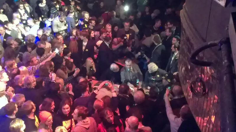 V Lucerně je plno jako na koncertě