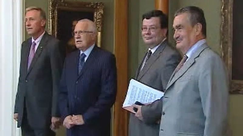 Klaus, Topolánek, Schwarzenberg a Vondra na Hradě