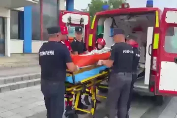 Rumunští záchranáři evakuovali zasaženou loď