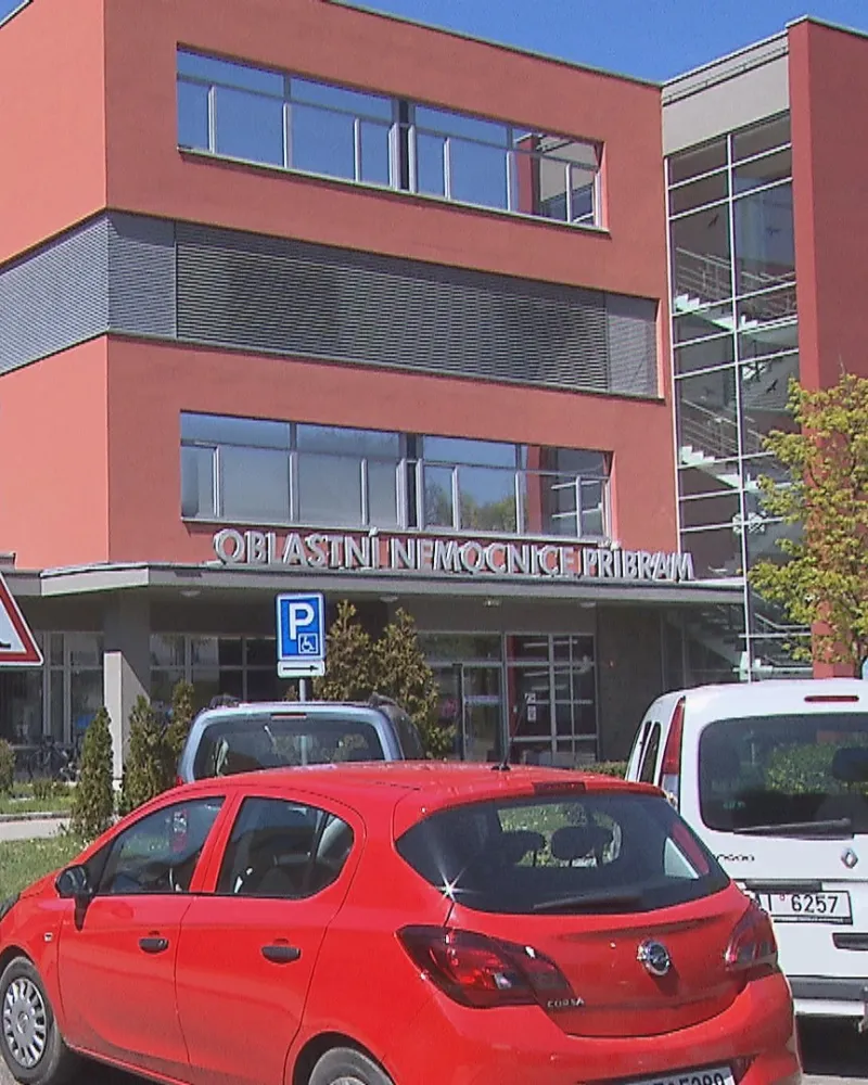 Představenstvo příbramské nemocnice odvolalo stíhaného Holobradu