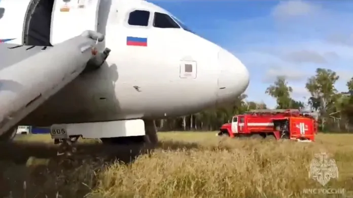 Airbus přistál v Rusku na poli
