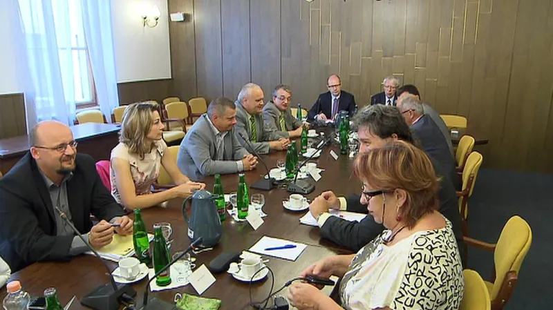 Jednání mandátového a imunitního výboru