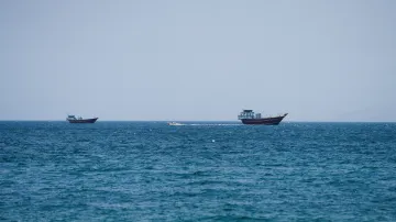 Lodě v Hormuzském průlivu (26. 7. 2026)