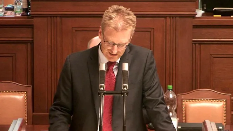 Události: Opozice Sobotkovo vystoupení kritizovala