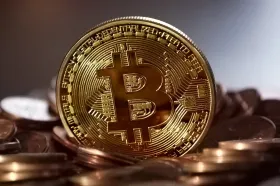 Blažek: Nic nesvědčí o tom, že by darované bitcoiny pocházely z trestné činnosti