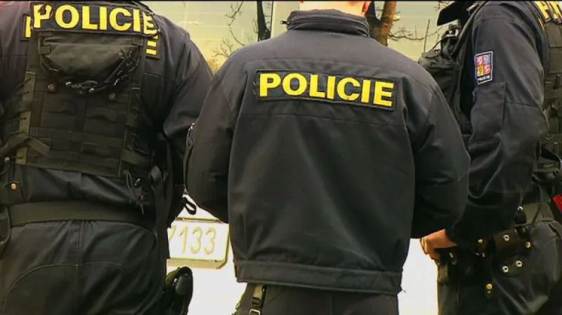 Policisté zadrželi muže podezřelého z přepadení poštovního vozu