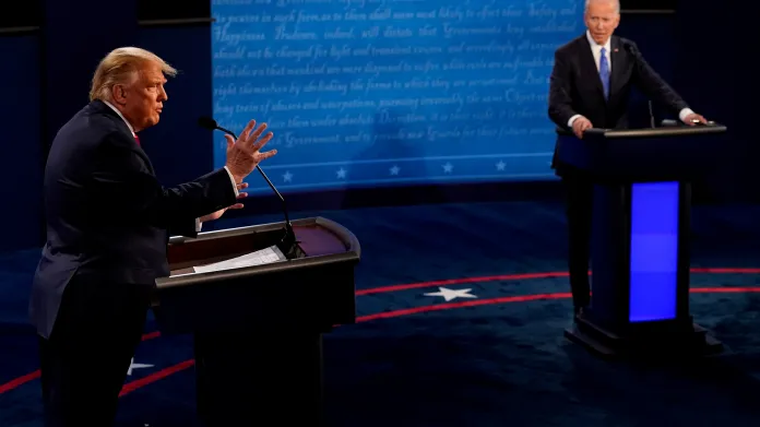 Donald Trump a Joe Biden na poslední předvolební debatě v Nashvillu