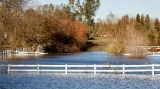 Děště způsobily v Kalifornii povodně