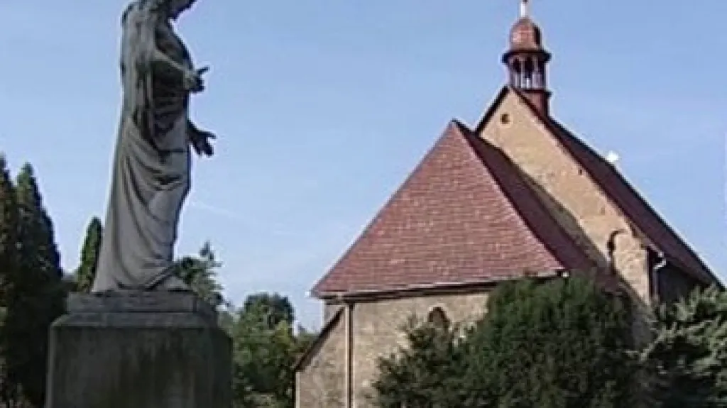 Historický kostel v Ostrově