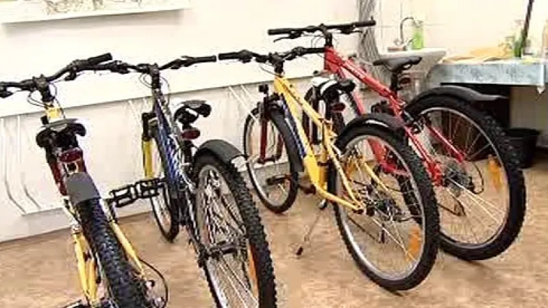 Kola v půjčovně ČD v Chrudimi