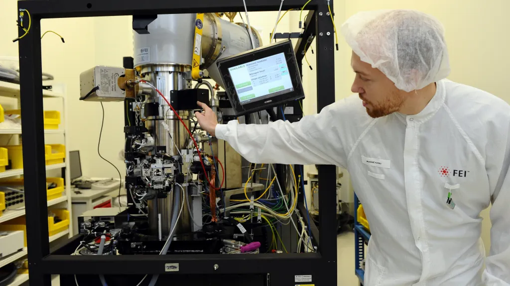Výrobce elektronových mikroskopů otevřel v Brně nový provoz