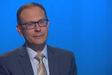 Fungování sněmovny by pomohla změna jednacího řádu, vůle k tomu ale chybí všem stranám, říká Kysela