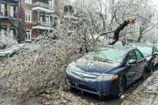Po ledové bouři v Kanadě zůstali dva mrtví, statisíce lidí jsou bez proudu